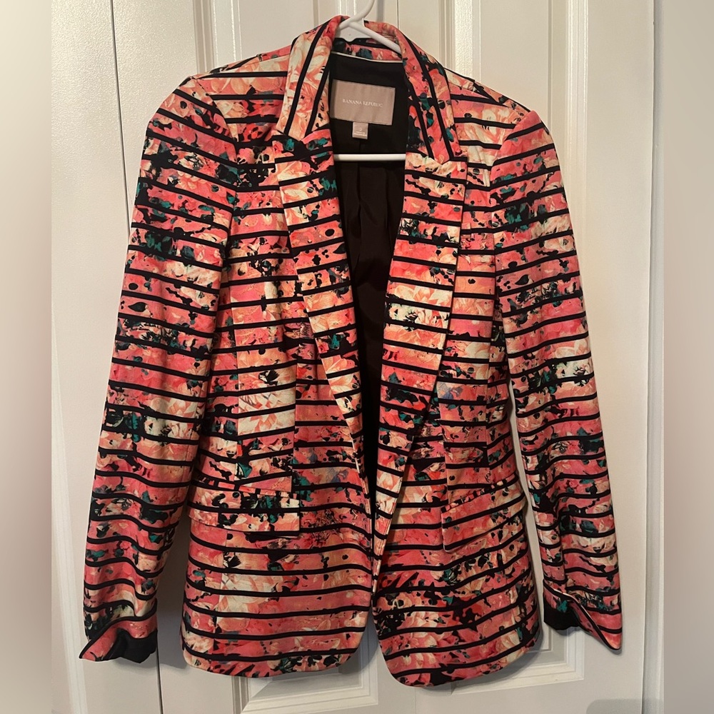 Banana Republic pink and navy blue print blazer